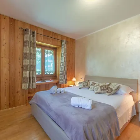 Apartment Casa Florence Courmayeur